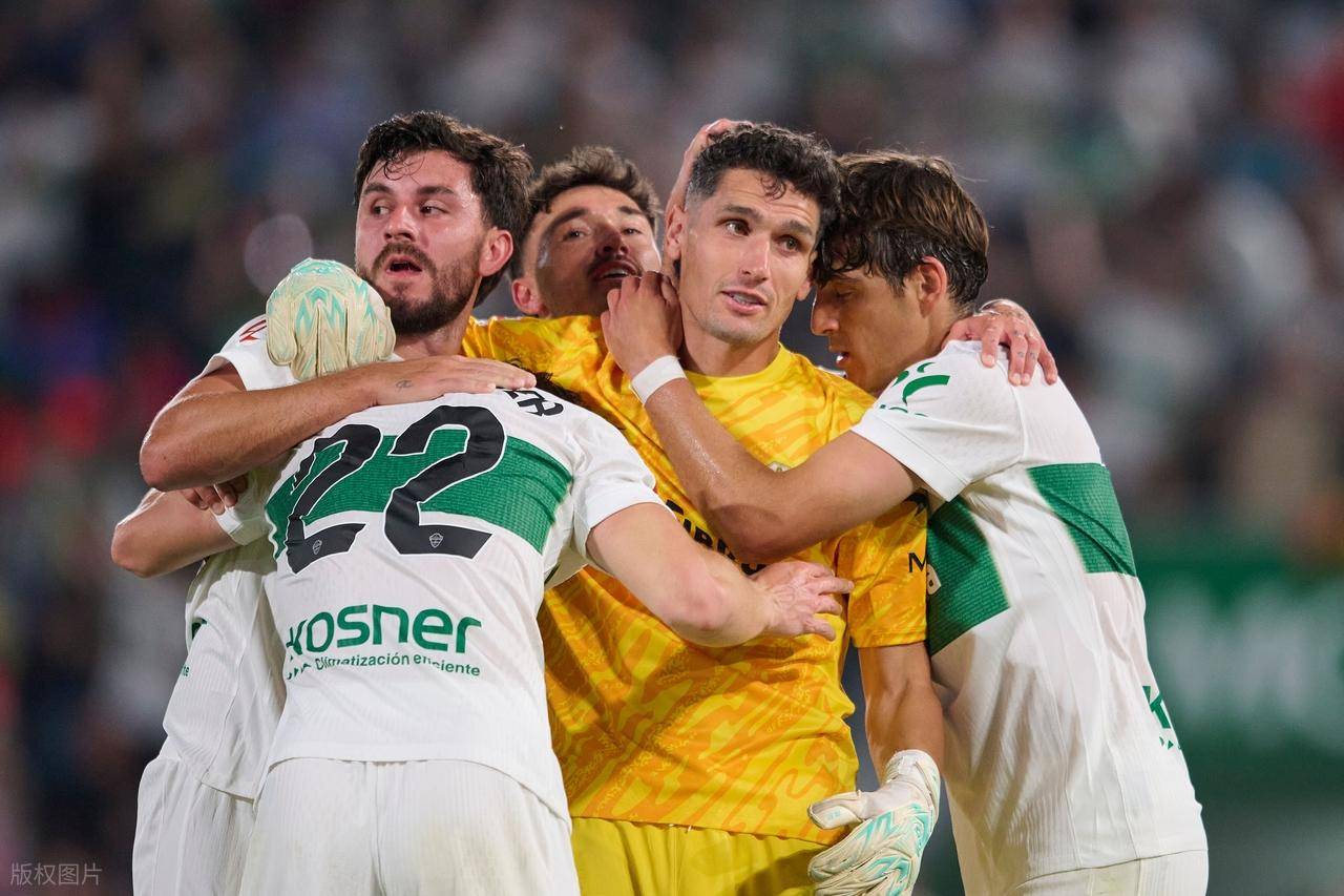 随着10人埃尔切2-1副班长，西甲最新积分榜出炉