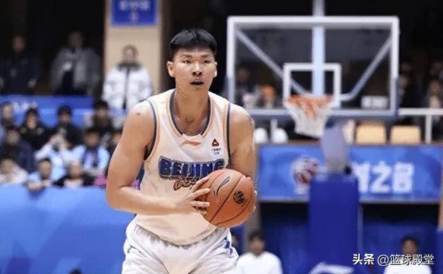 CBA五顶薪球员身价暴跌！数据差+战绩差，范子铭无力吐槽！