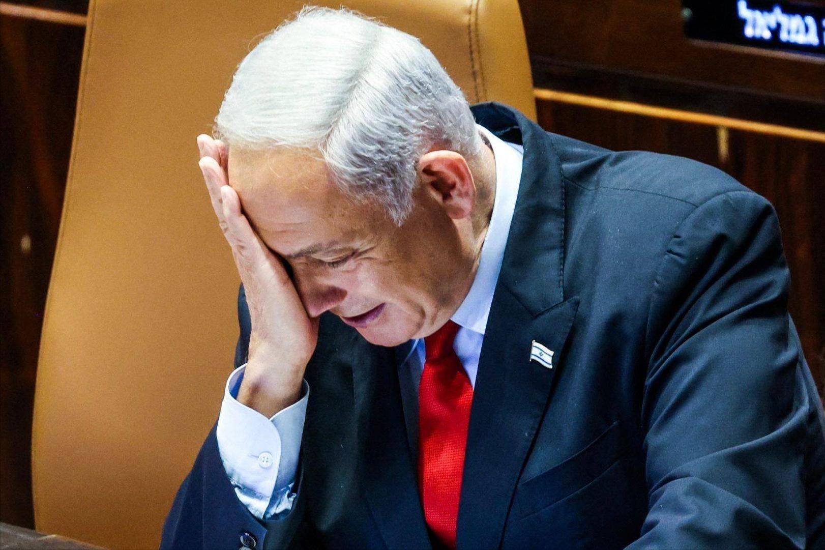 内塔尼亚胡最后一搏,10分钟轰炸上百目标,美英失声,巴铁真怒了
