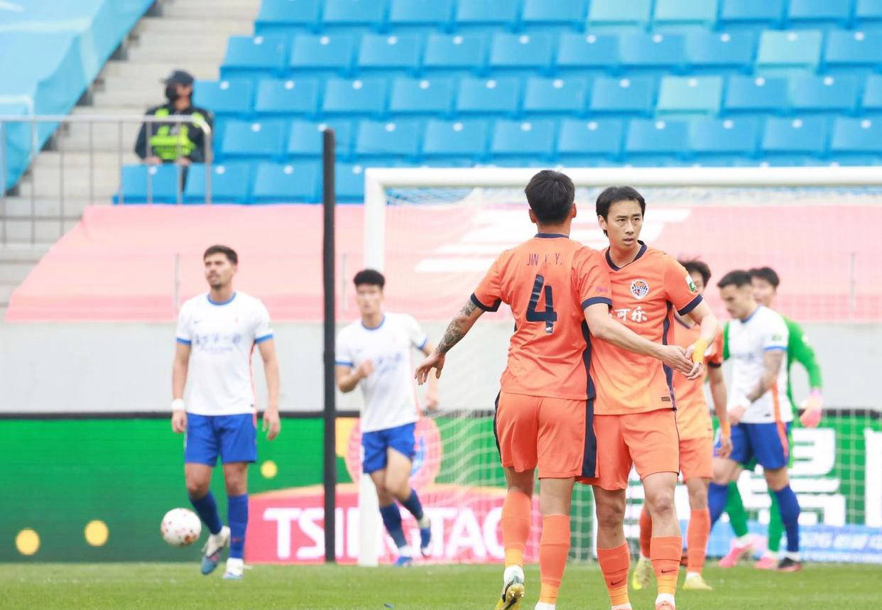kaiyun.com-青岛海牛主场4-1大胜山东泰山，赛后评分：牟鹏飞荣膺最佳球员