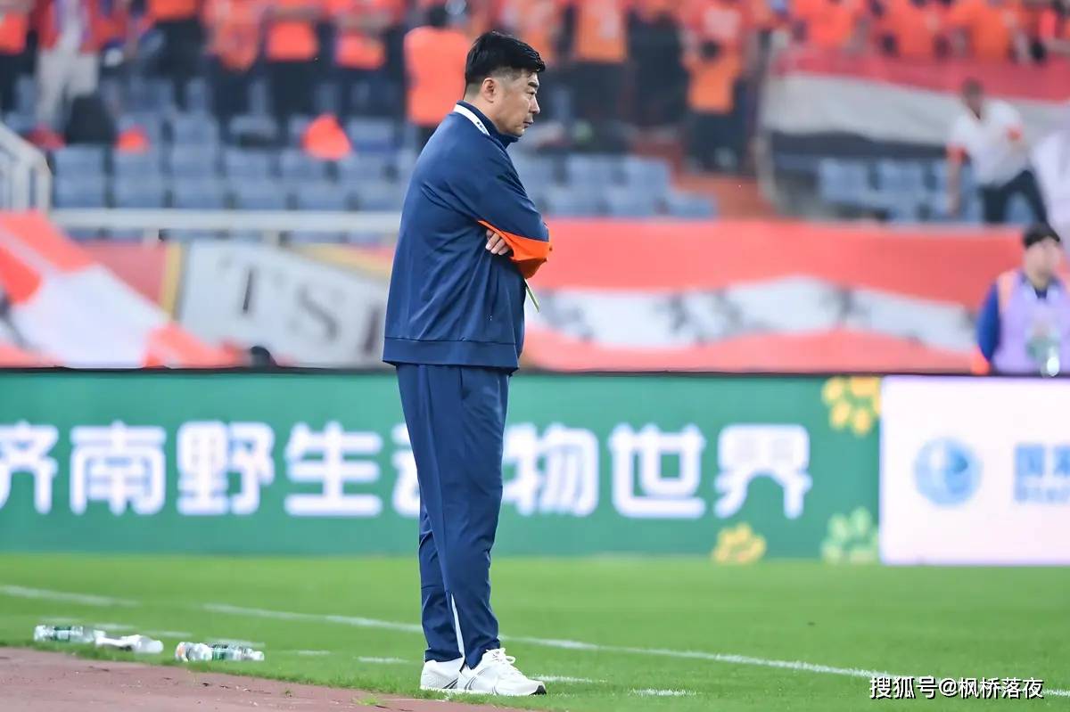 5外援压阵难奈残阵海港!泰山平局背后是战术坍塌还是体系崩坏?